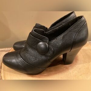 Clarks Bendables Women Black Leather Ankle Button Mary Jane Block Heel Shoe Sz-8